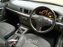 2007 Vauxhall Vectra Design Cdti 150 Black 1.9 Diesel 5 Door Manual Hatchback
