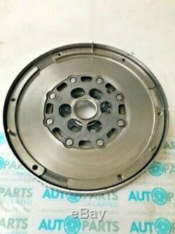 Fitted Luk Dual Mass Flywheel For Vauxhall Saab 1.9 Cdti 415044510 415 0445 10