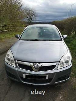 Vauxhall Vectra 2.0 CDTi 2008 silver. Very Good Condition
