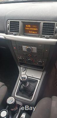 Vauxhall Vectra 3.0 CDTI V6 SRI