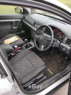 Vauxhall Vectra Estate SRI NAV 1.9 cdti 150bhp