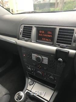 Vauxhall vectra 1.9 CDTI SRI