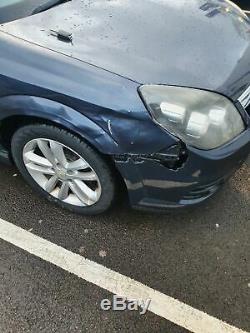 Vauxhall vectra 1.9 cdti sri 150 slight front end damage