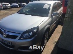 Vauxhall vectra sri nav cdti